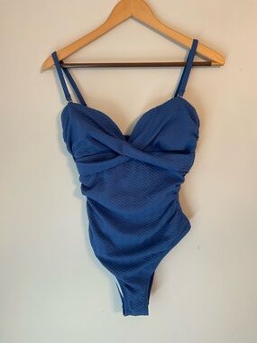 CUPSHE ONE PIECE SZ.M
